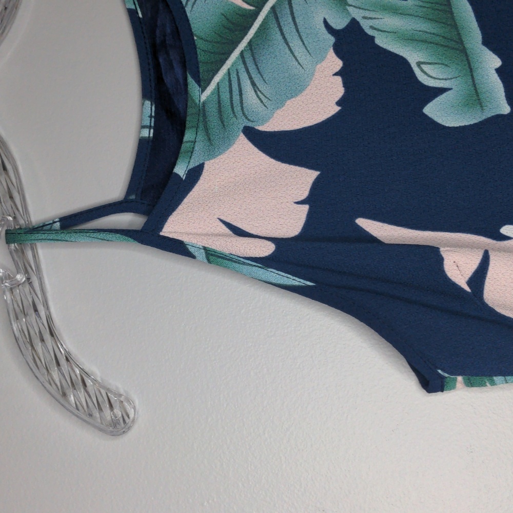 EUC✨ medium high neck blue tropical print spaghetti strap dress - Picture 3 of 13